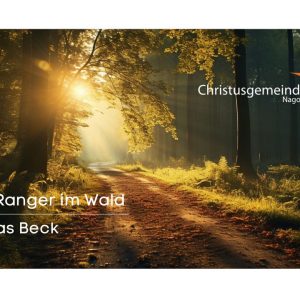 Ein Ranger im Wald