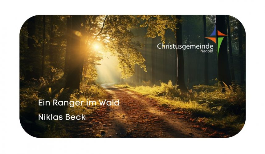 Ein Ranger im Wald